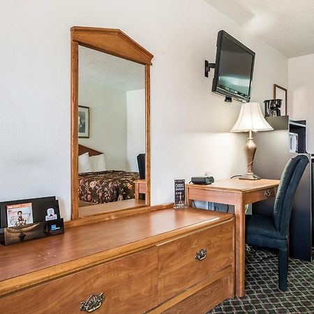 Americas Best Value Inn Пэрис Экстерьер фото