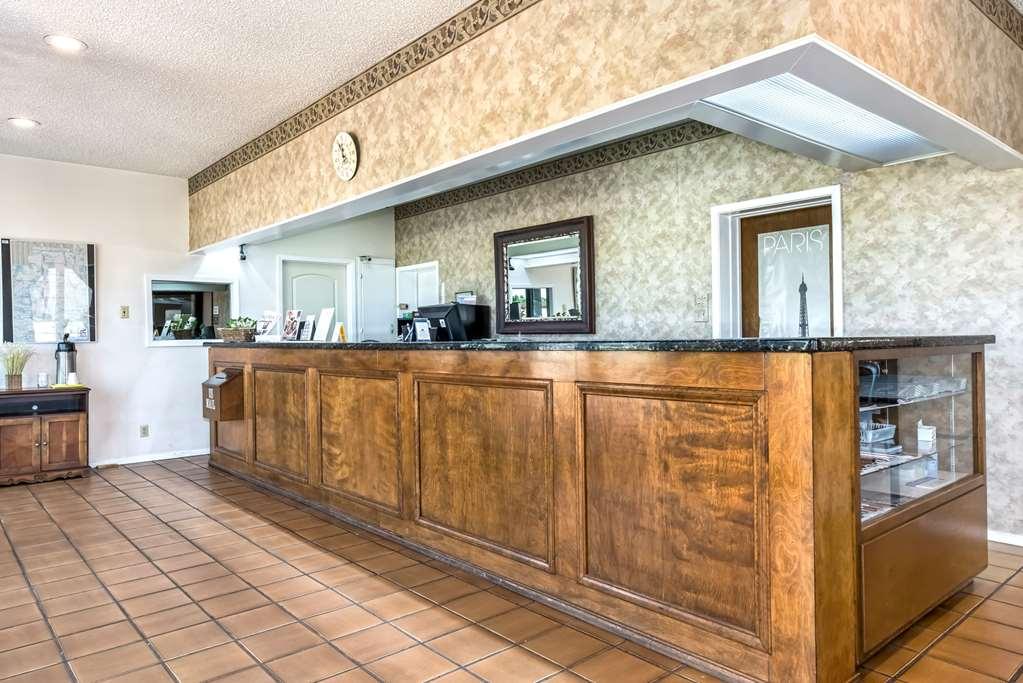 Americas Best Value Inn Пэрис Интерьер фото
