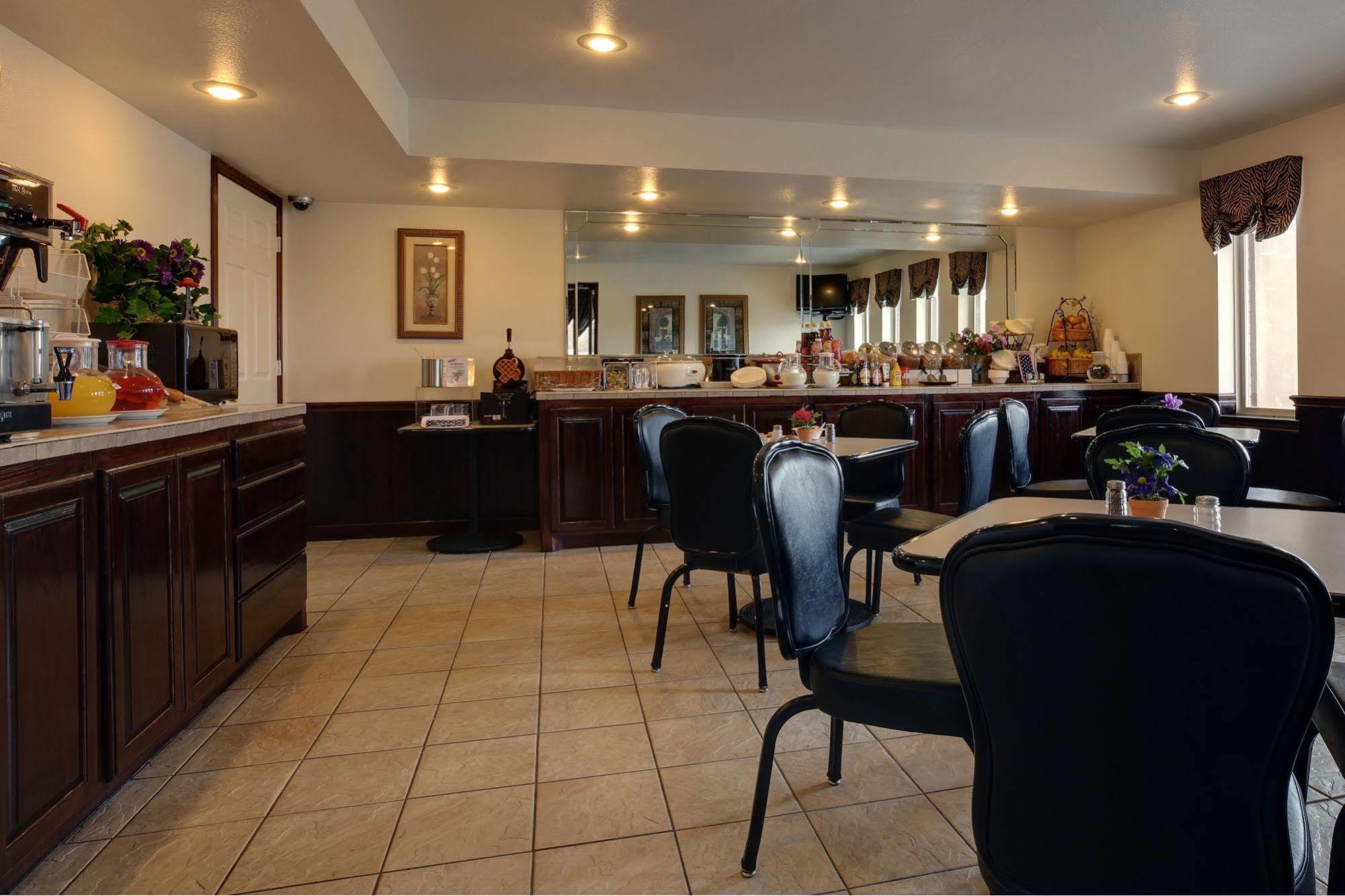 Americas Best Value Inn Пэрис Экстерьер фото